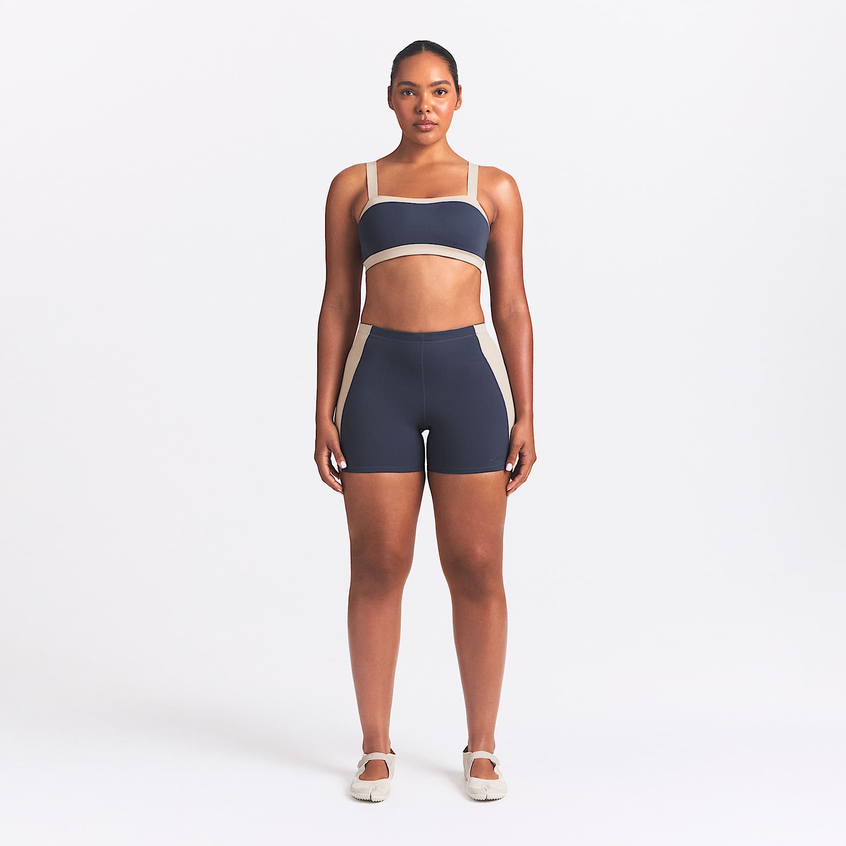 NikeSKIMS Matte Shine Mix Women's 5